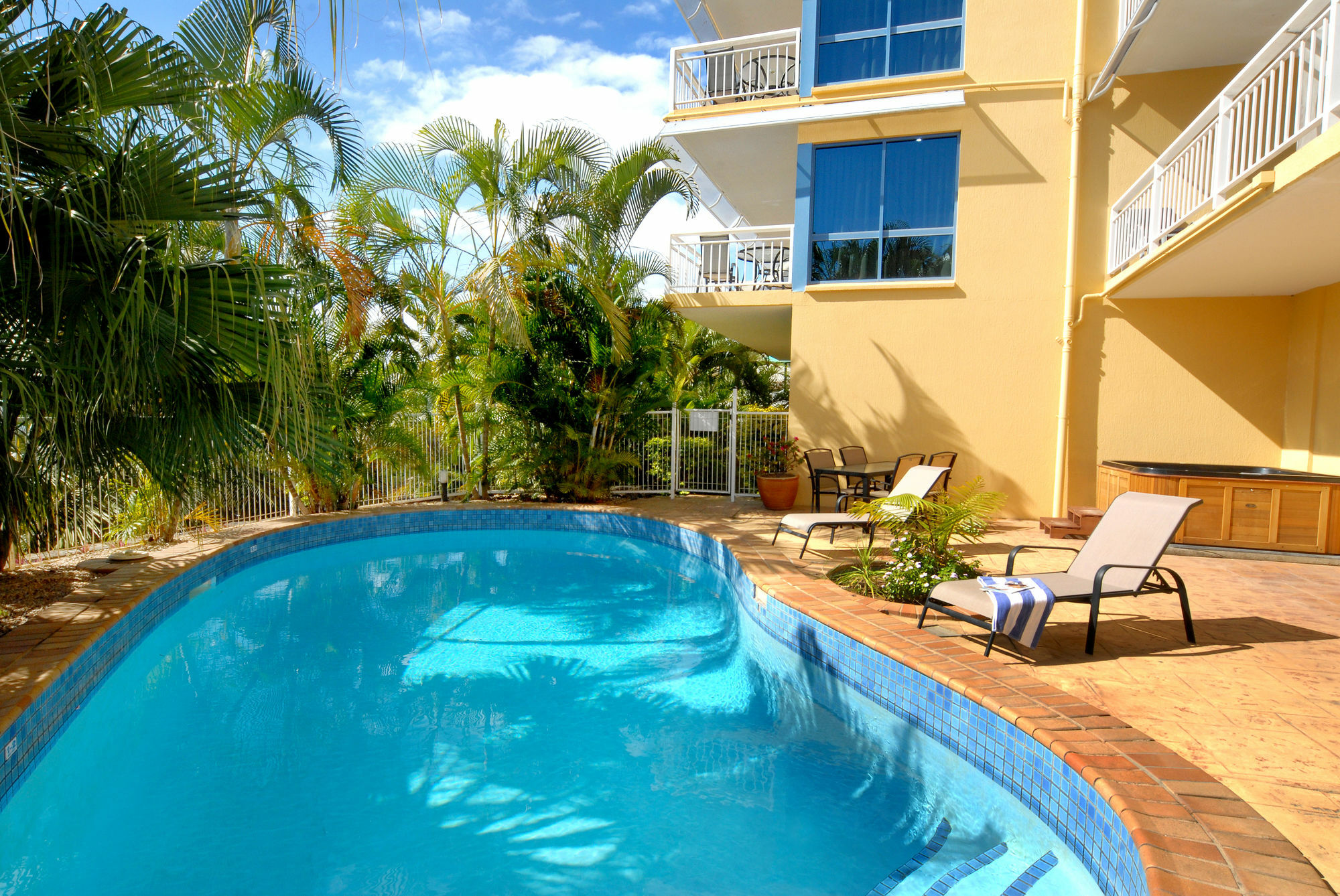Coral Sea Vista Apartments Airlie Beach Exterior foto
